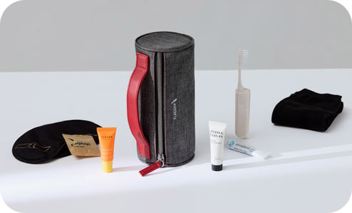 Flagship First Transcon Amenity Kit